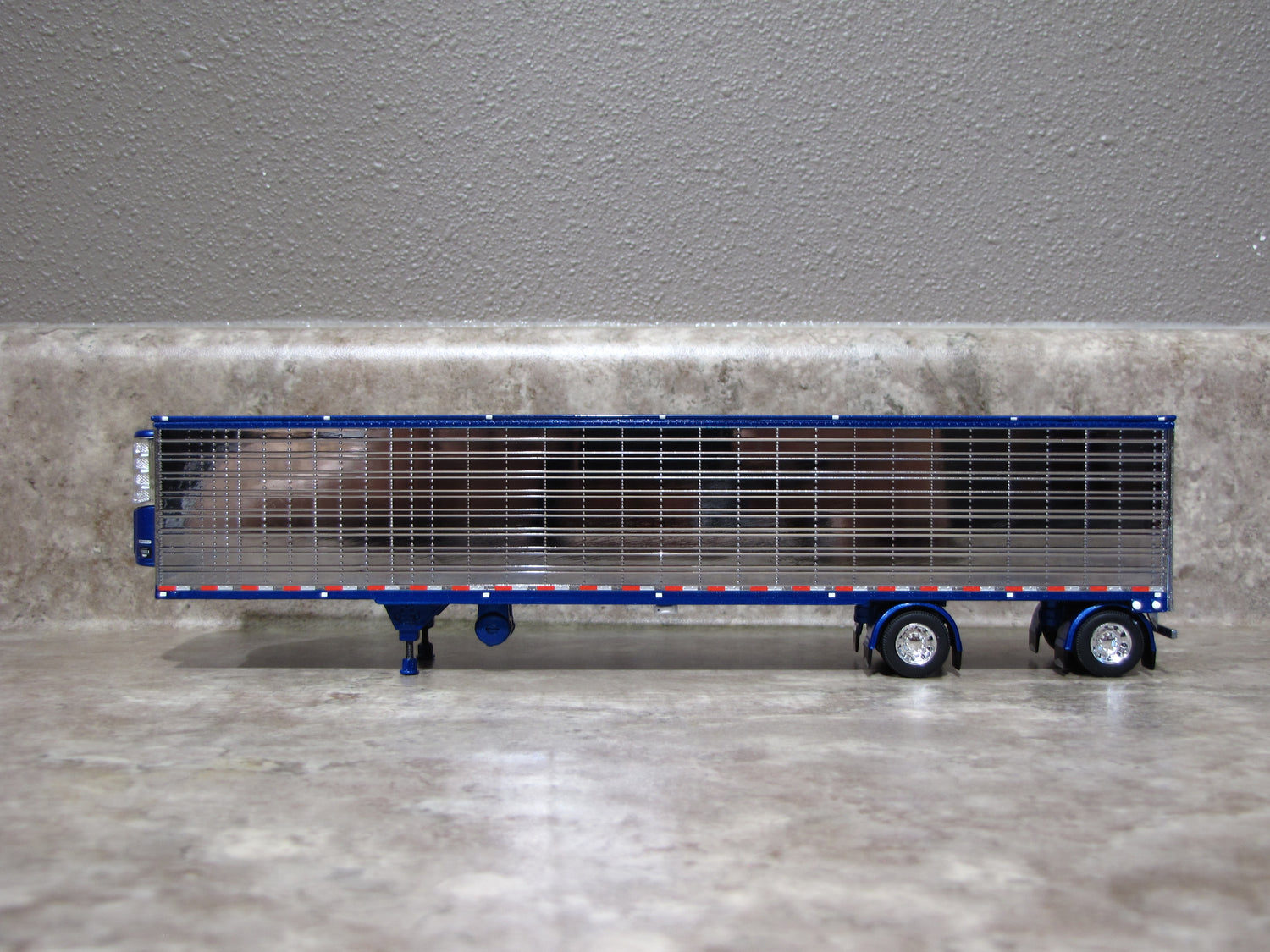 JW Toy Trucks TRL 1735 Chrome Blue Utility Refrigerated Spread Axle Trailer