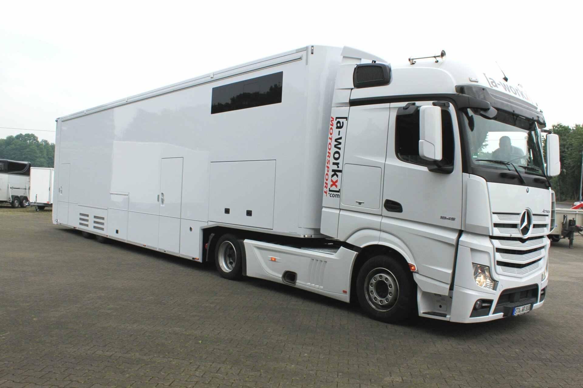 Motorsport trailer