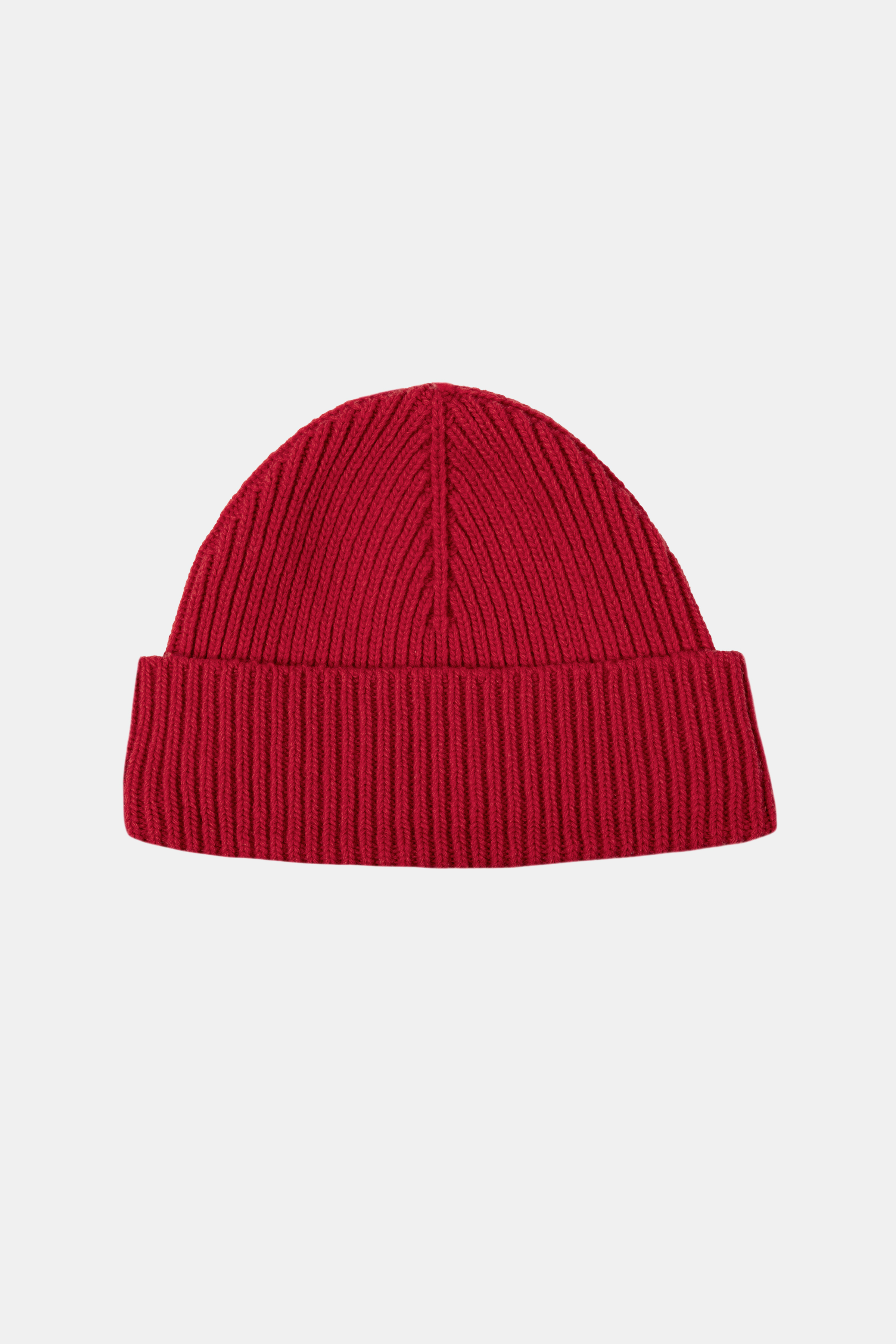 KNIT BEANIE RED