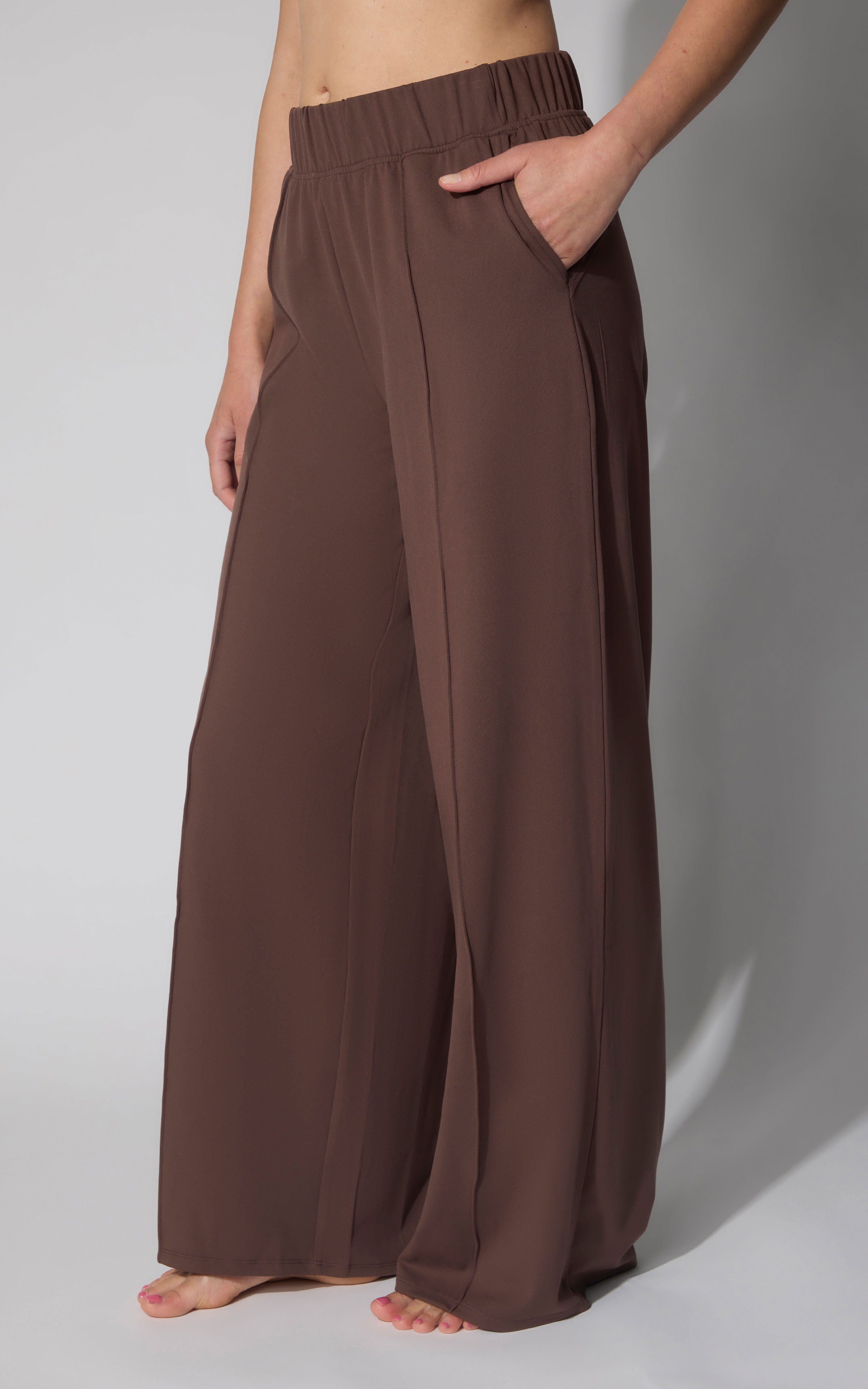 90 Degree by Reflex & Yogalicious Lux La Brea Pintuck Pant w/ Back Seam Detail