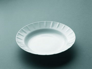 Porcelain International Queen Deep plate 23 cm