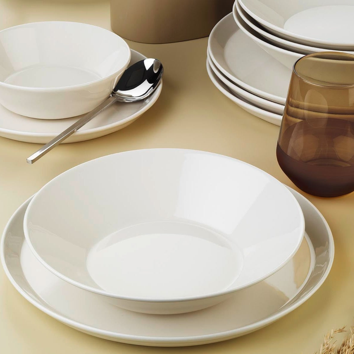 KitchenKey Nordic Cream Dinner Set of 24 Plates