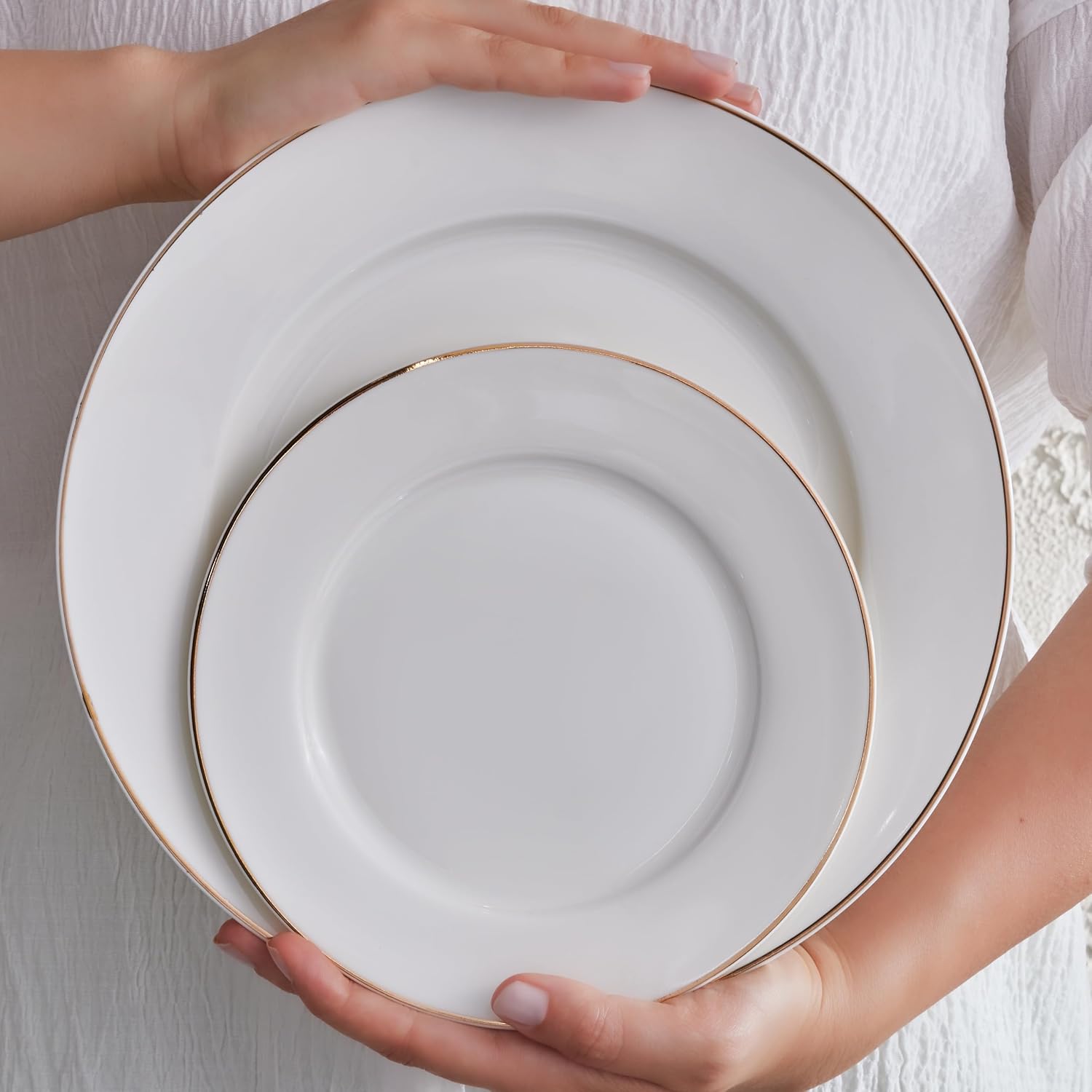 KitchenKey Clasee Porcelain Dinner Set of 32 Plates