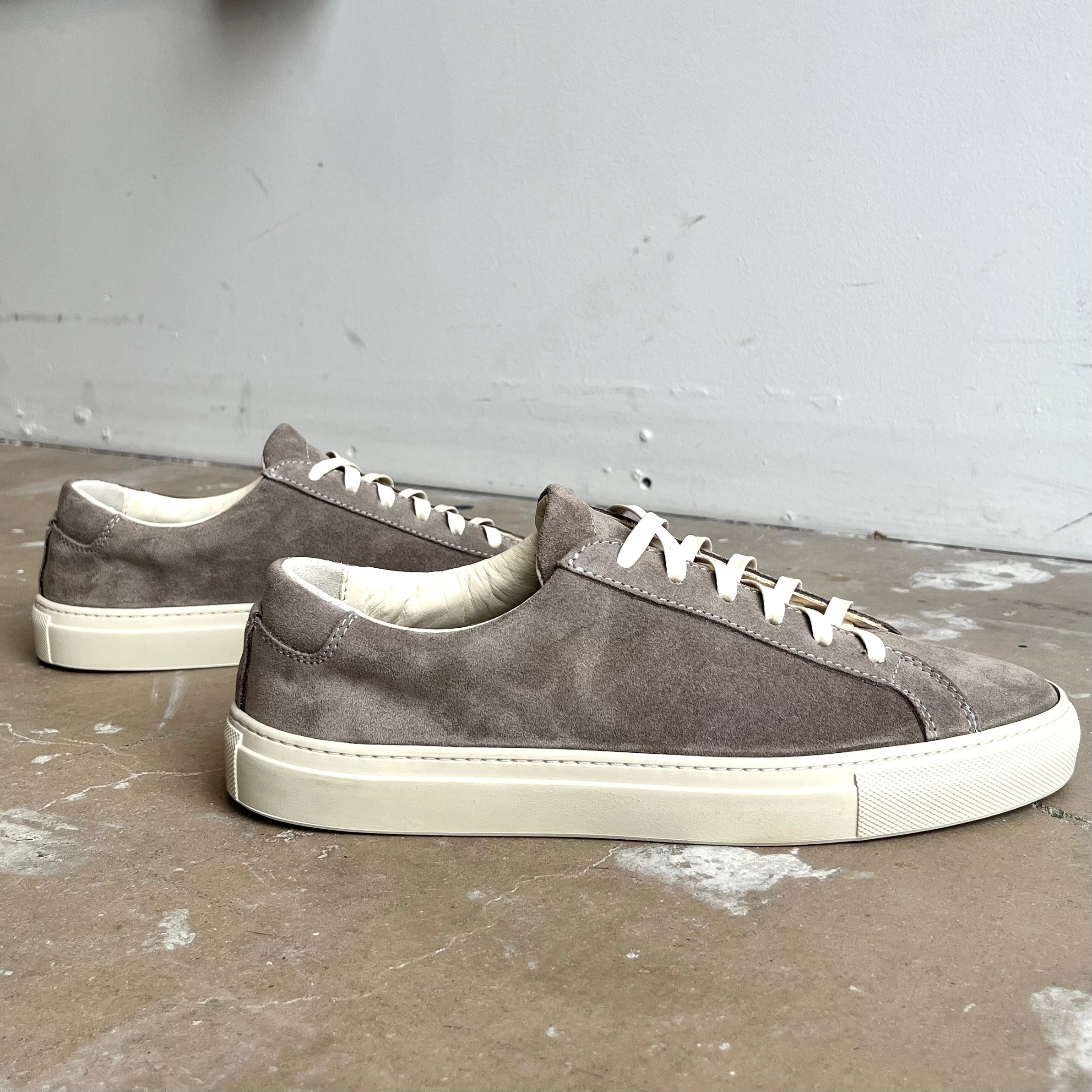 Opie Way Footwear Pre-order Men's James Court Lo | Grey Suede