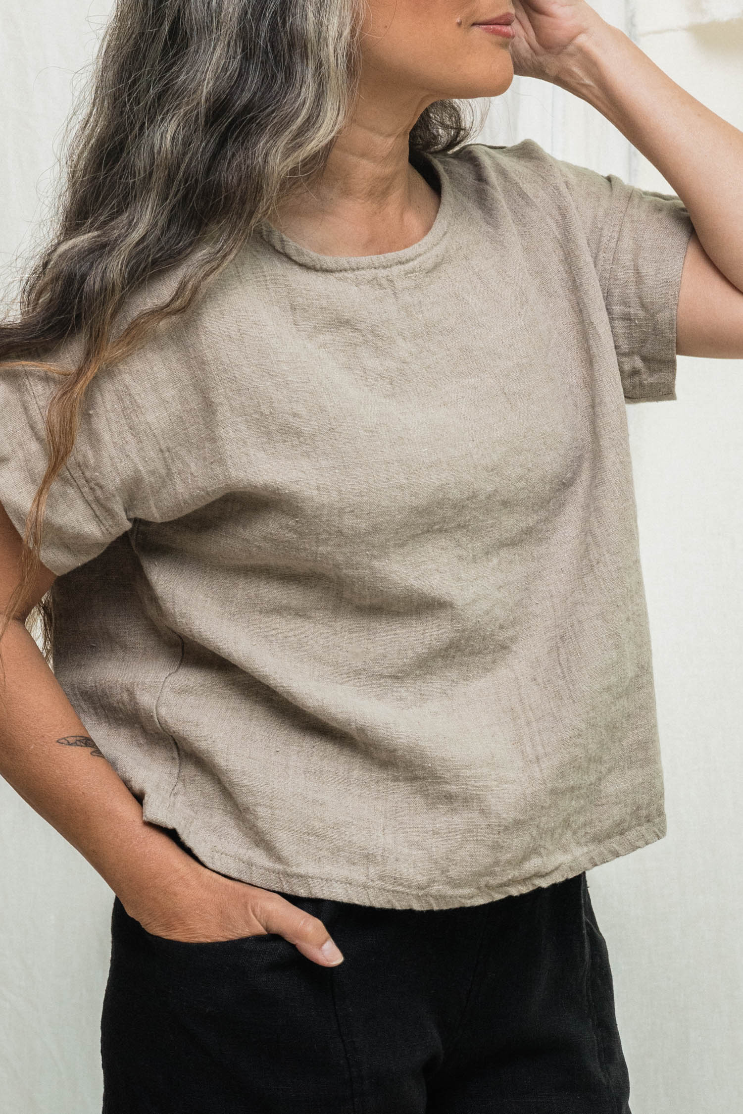 Elizabeth Suzann Georgia Tee in Midweight Linen