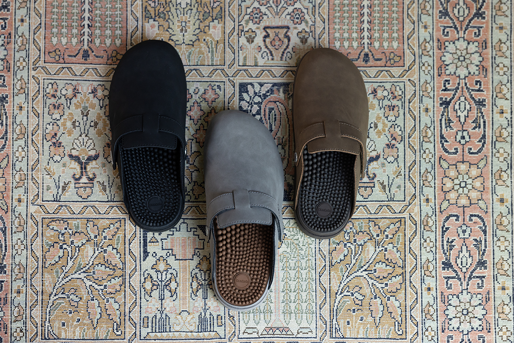 Kenkoh Chiba Reflexology Clogs Black