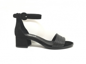 INSHOES – Indústria de Calçado, Lda. Woman Summer Shoe 4
