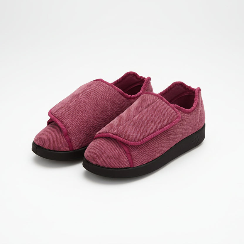 IZ Adaptive Women’s Adjustable Fit Easy-Closure Slippers