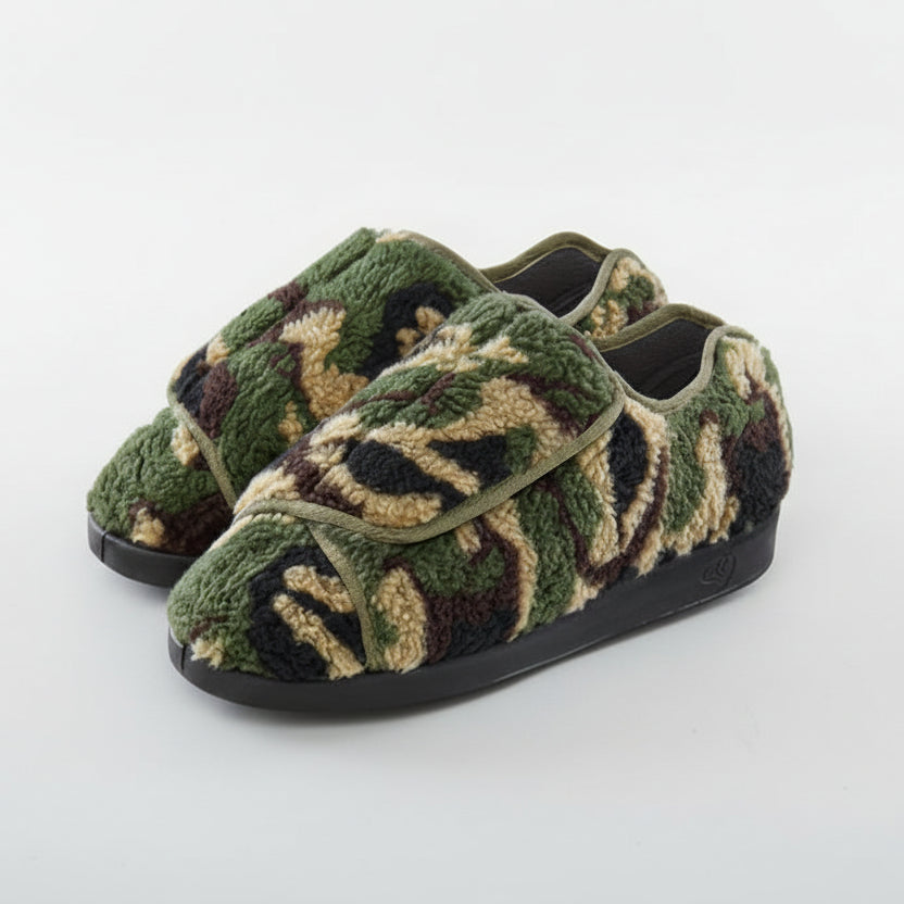 IZ Adaptive Men’s Adjustable Fit Easy-Closure Slippers - Sherpa Edition