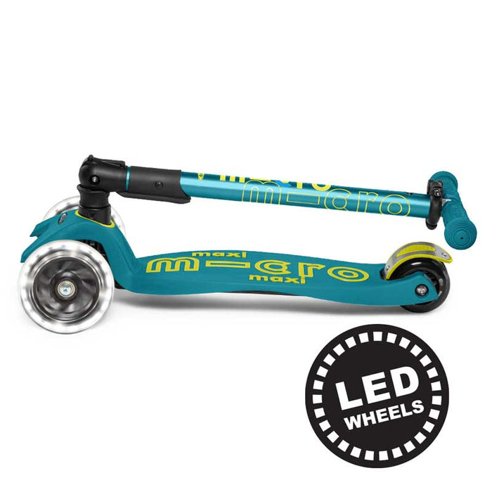 Decks And Scooters (Micro) Maxi Micro Deluxe Foldable Three Wheel Scooter with LED Wheels