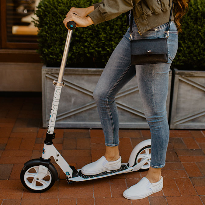 Decks And Scooters (Micro) Micro Classic Compact Adult Commuting Kick Scooter