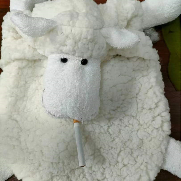 Heatable stuffed toy