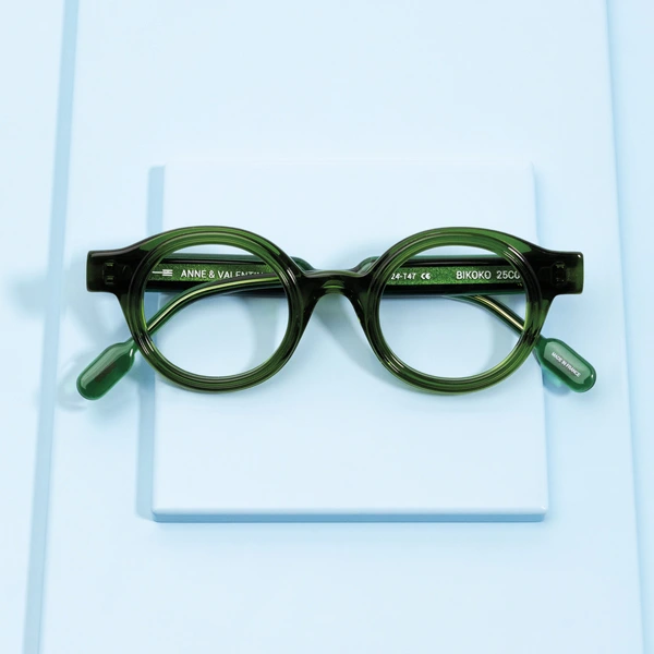 Anne et Valentin BAKKELITE