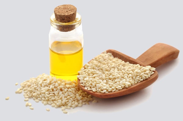 Organic Sesame Oil (Sesamum indicum)