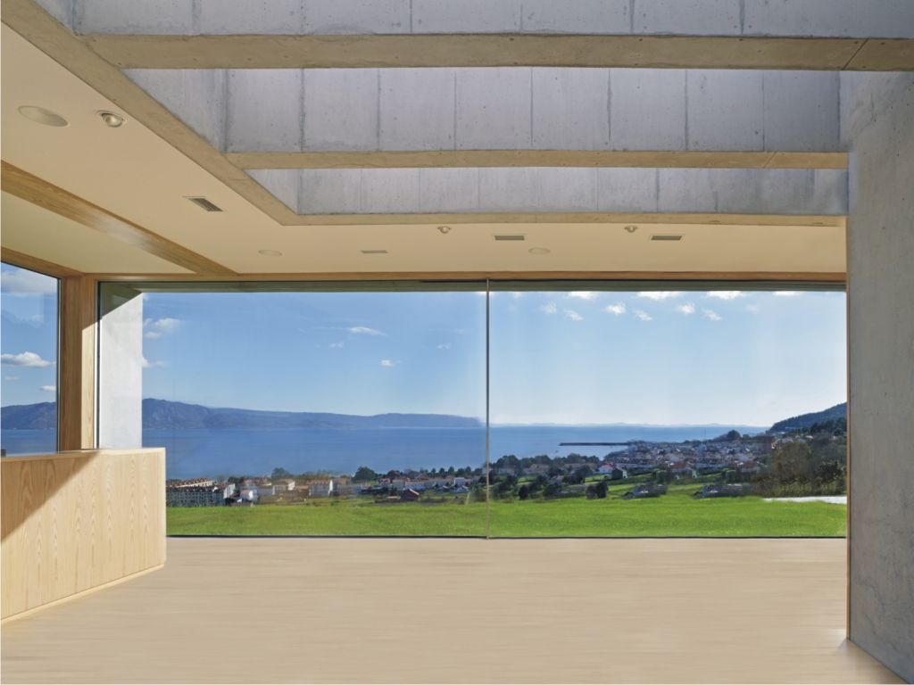 Veritas Glazing Solutions COR VISION PLUS Aluminium Sliding Doors