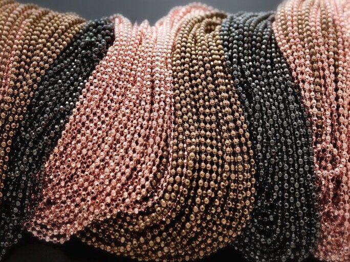DIAMANT CUT BEADS CHAIN