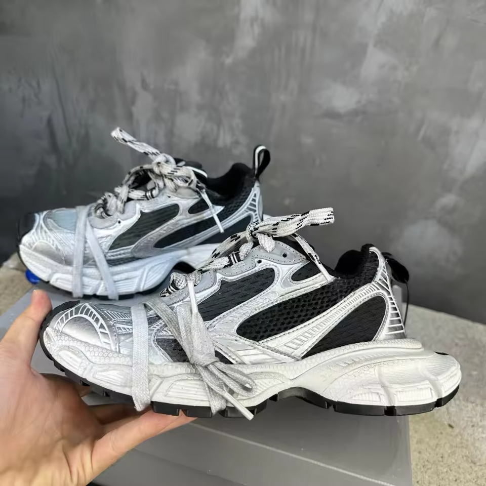 Luxury Designer Lace-up Casual Sneakers for Men Women High Quality Original Running Walking Rubber Midsole All Seasons Logo PVC