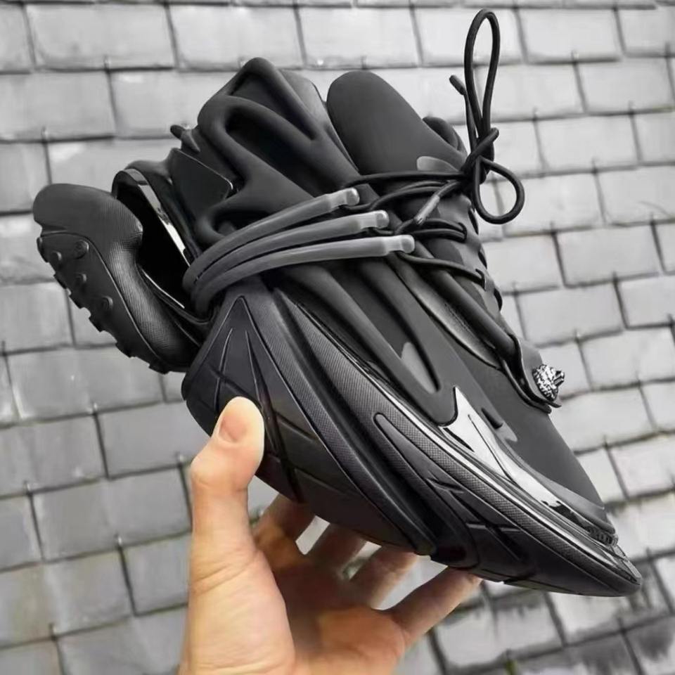 Men's Sporty Retro High-top Sneakers Breathable Mesh Lining Comfort Soft TPR Midsole Rubber Outsole Casual Shoes Zip Closure