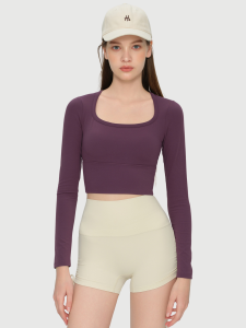 Square-Collar Yoga Set – Long-Sleeve Crop & Flare