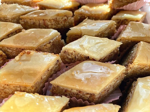 Baklawa With Almonds (500 grams)