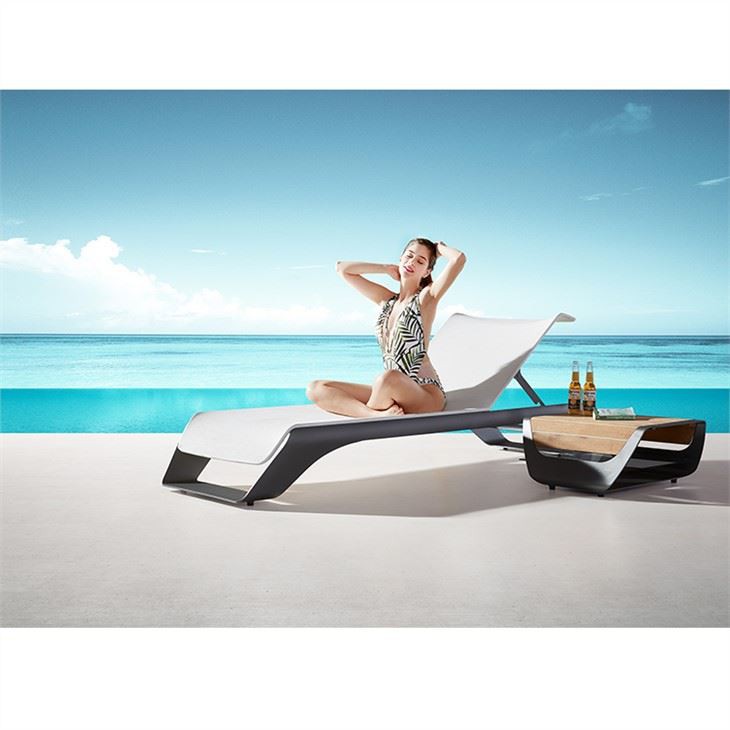 Howvin Outdoor Furniture Co., Ltd. Luxury Garden Sun Loungers