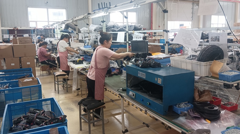 Yiwu Yu'er E-Commerce Firm Ride-on toy cars