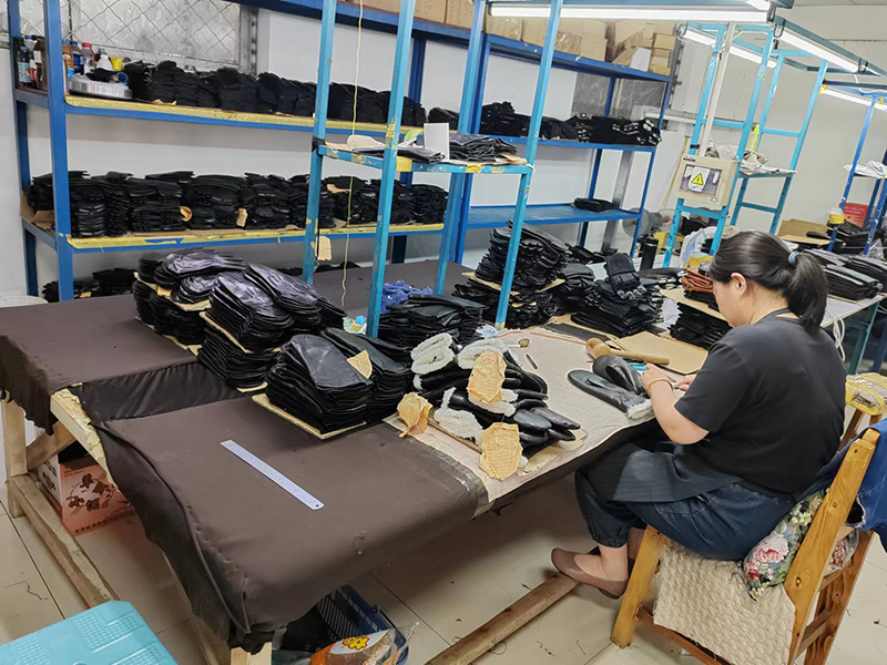 Beijing Sanlian Paihuang Trading Co., Ltd. sport gloves