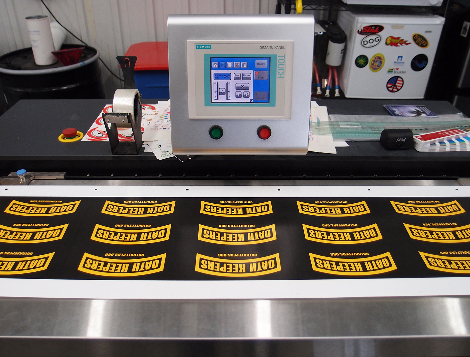 Shenzhen Longgang District Bainatong Firm Vinyl Stickers