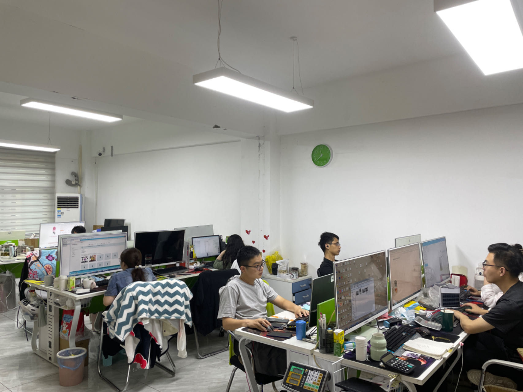 Henan Chao Liu Industrial Co., Ltd. Night Lights