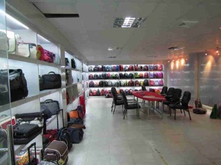Huian Mingzhou Light Industry Bags Co., Ltd. Travel Bags