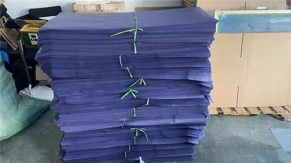Cangnan Xiangqun Bags Co., Ltd. Shopping Bag