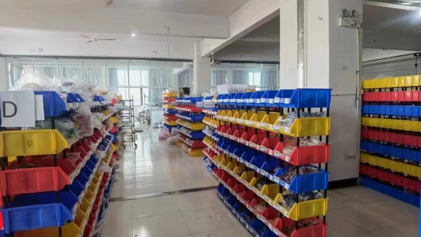 Pujiang Huodi Trading Co., Ltd. Office Ornament