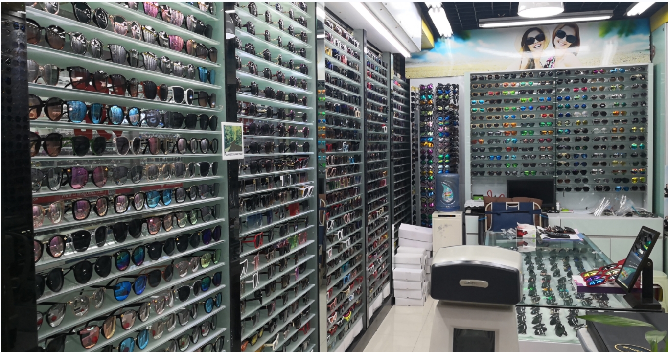 Yiwu Huai Yin Trading Co., Ltd. Hiking Shoes