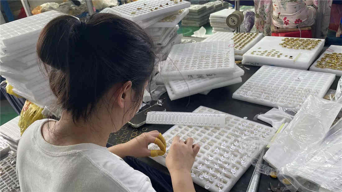 Yiwu Baiyi Trading Company Ltd. Anklets