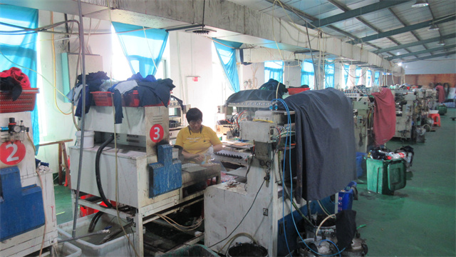 Dehua Xinqi Plastic Products Factory Croc Charms