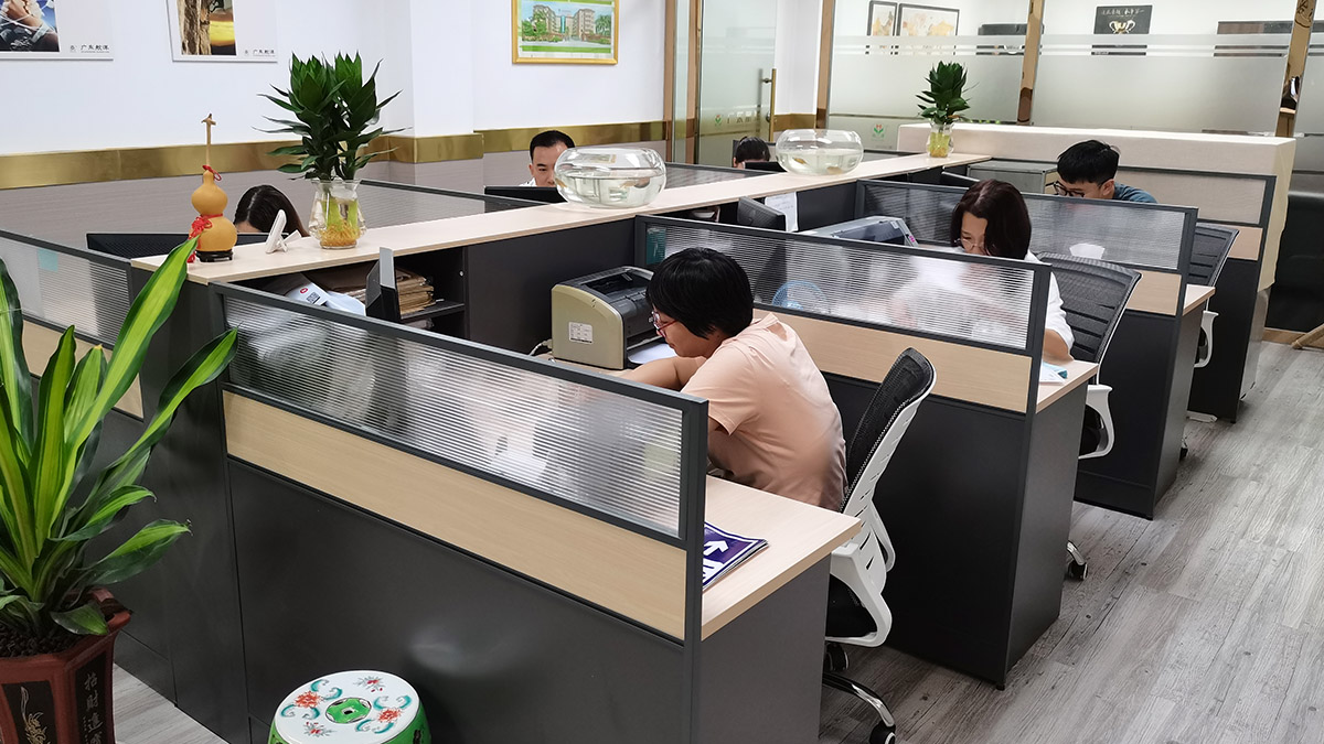 Guangdong Hangyang Flower Co., Ltd. Silk Flowers