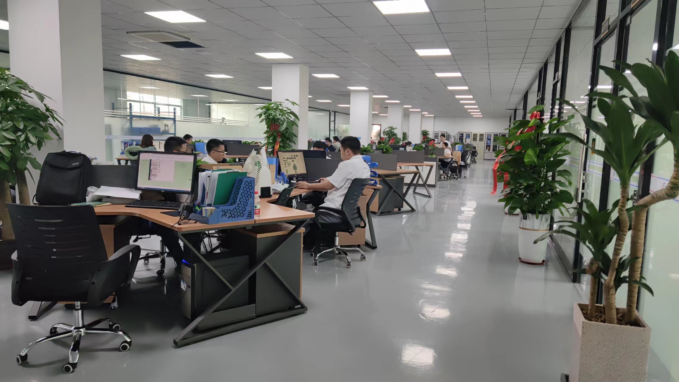 Shenzhen Yiju Technology Co., Ltd. Mechanical Watches