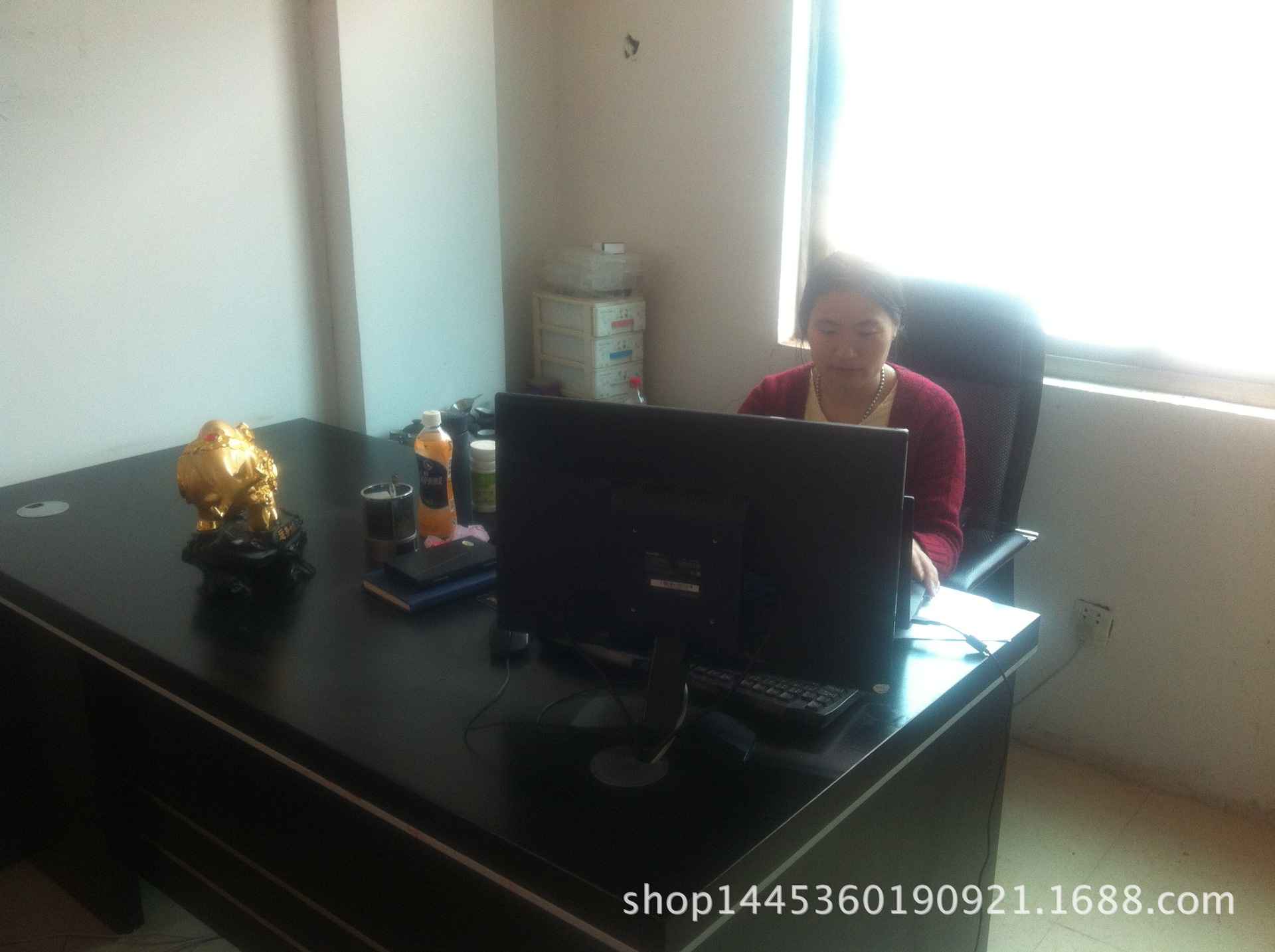 Yiwu Shulan Plastic Products Factory plastic gift boxes