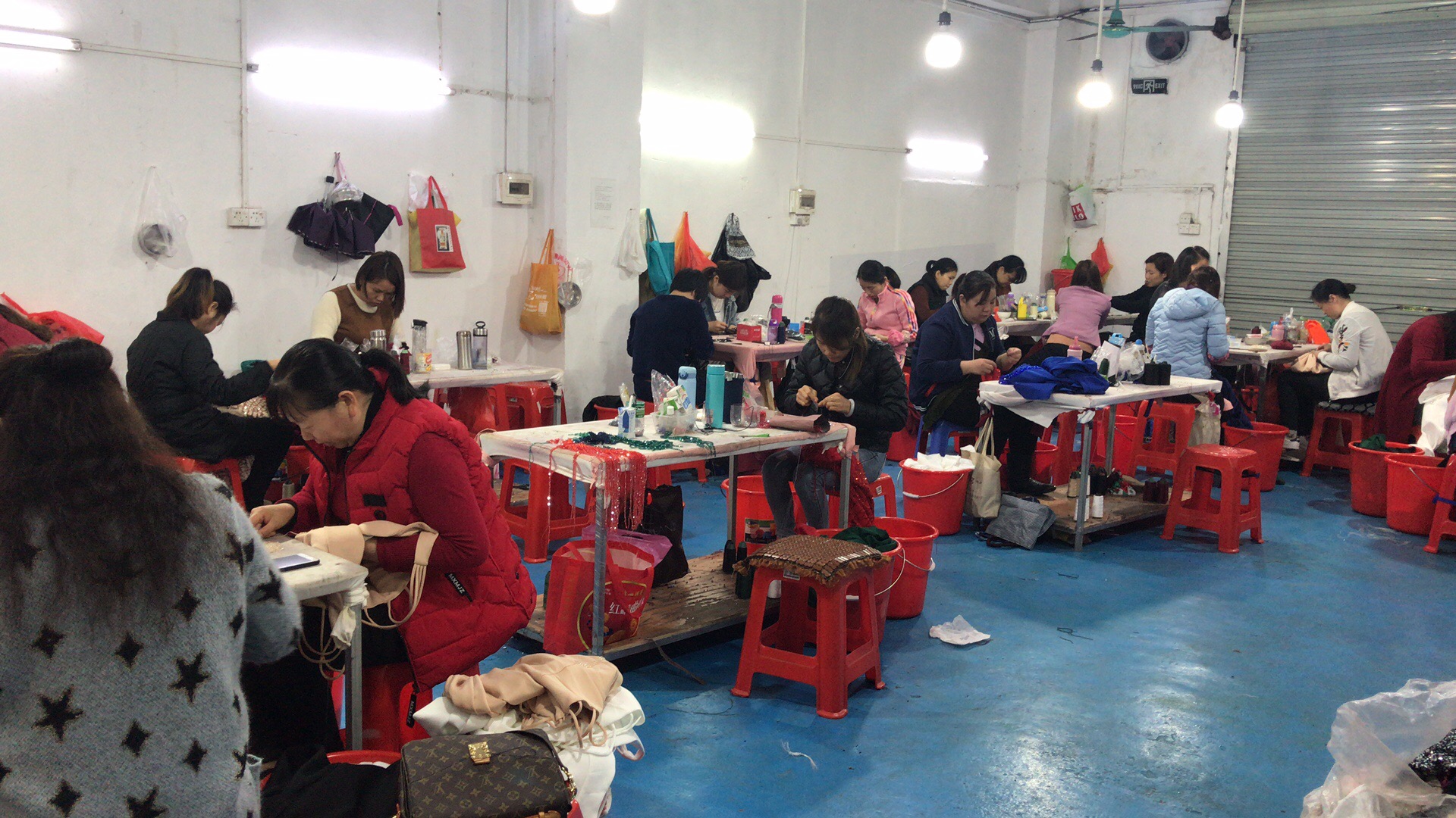 Guangzhou City Kalinnu Apparel Co., Ltd. Prom dress