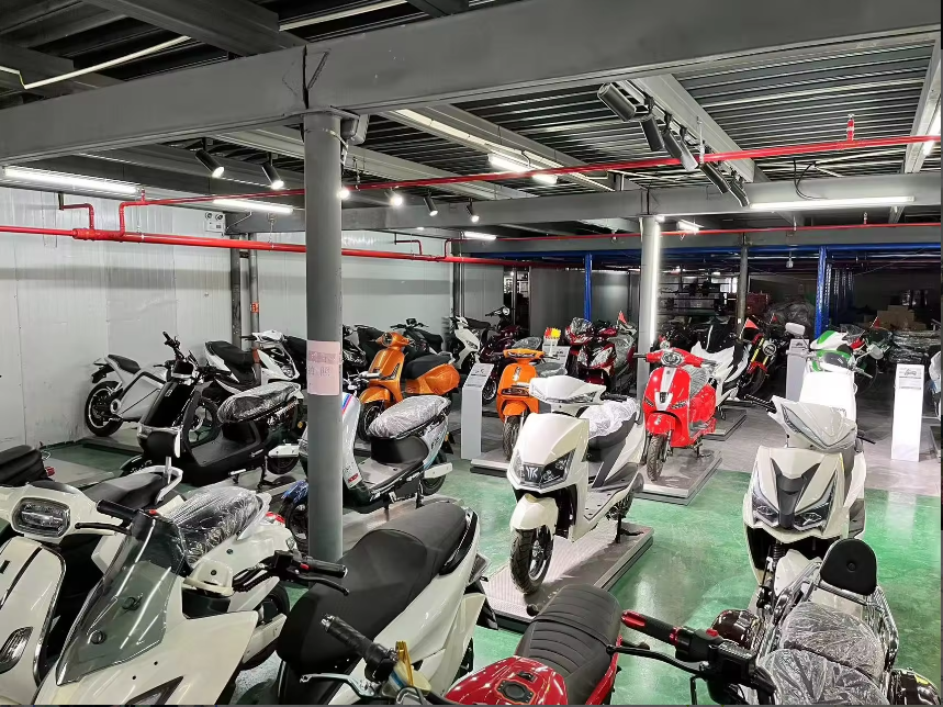 NEW JOY INTERNATIONAL TRADING CO.,LTD Electric scooters