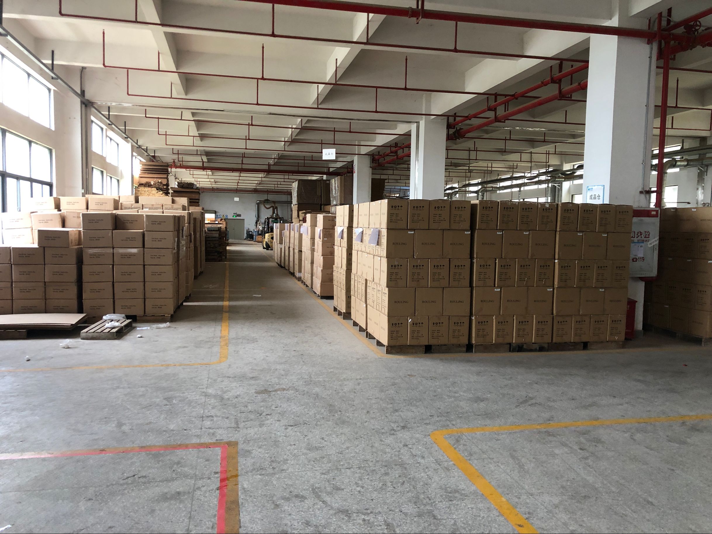 VINO (HONGKONG) DISPLAY CO., LIMITED wooden display racks