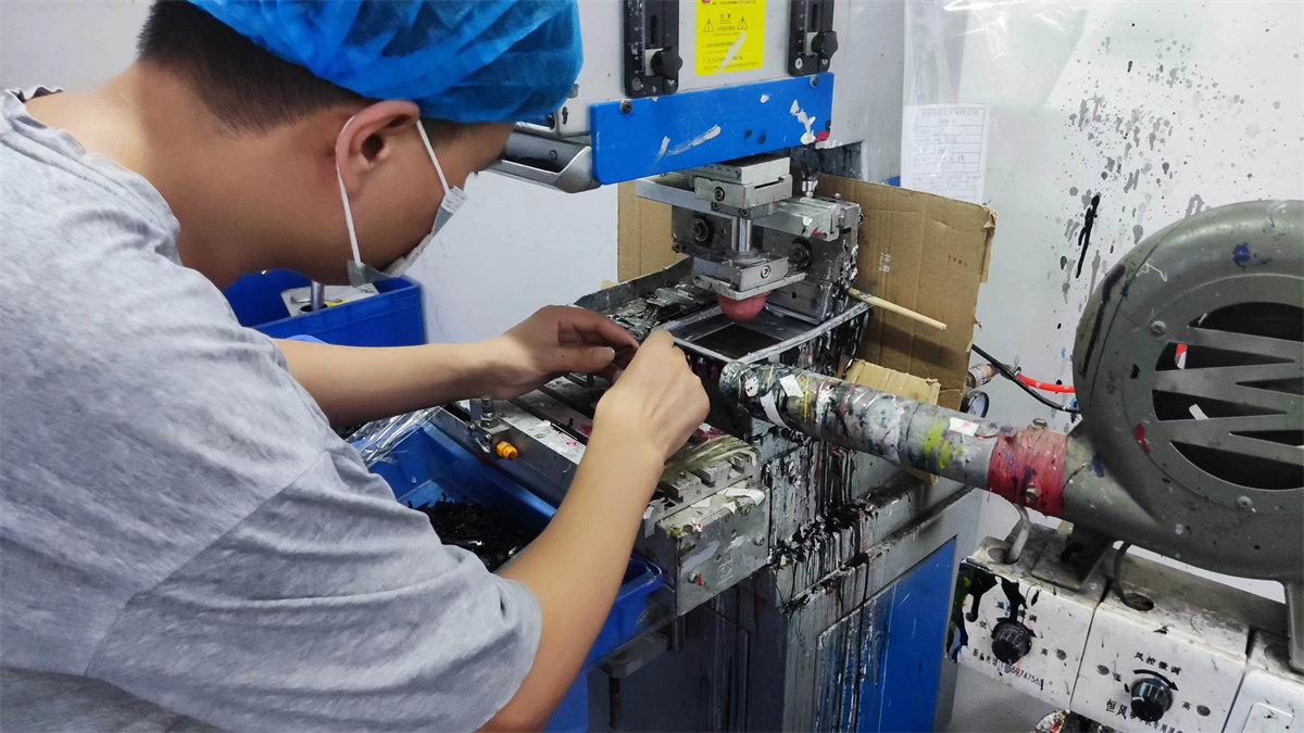 Guangzhou Bao Si Lun Technology Co., Ltd. RC Helicopter