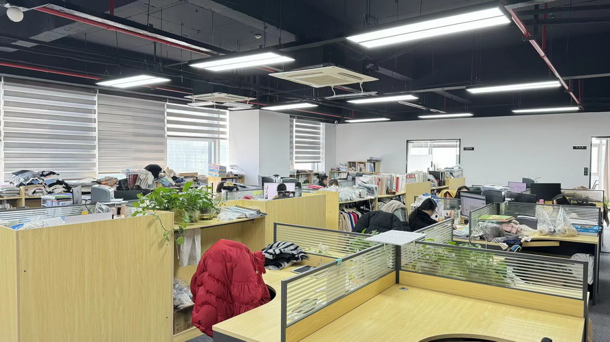 Zhejiang Sign Fashions Co., Ltd. Cardigans