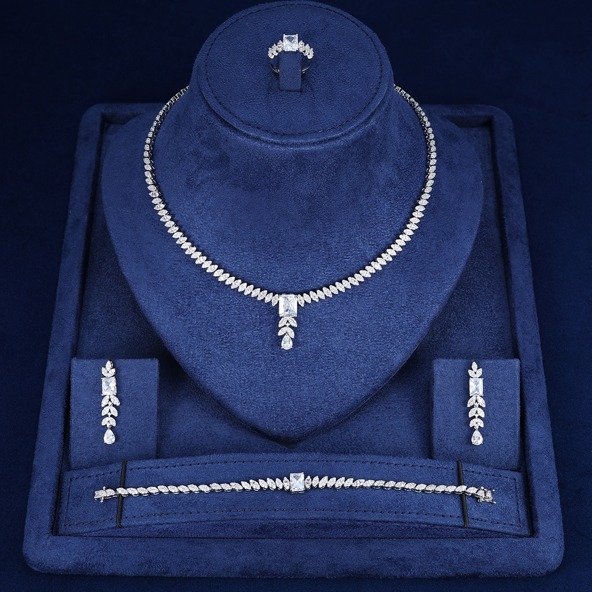 BrideTalk Original design Light luxury temperament bridesmaid zircon four-piece necklace, earrings, ring bracelets