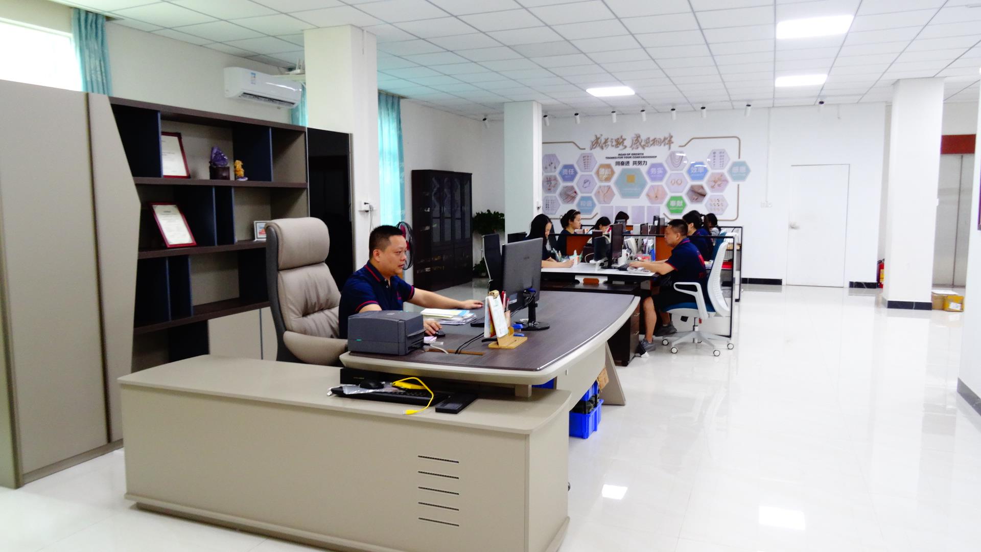 Guangzhou Liwan District Jinyun Jewelry Firm Fashion Ring