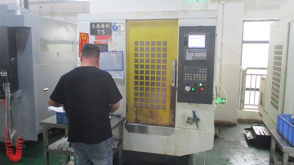 Dongguan Junchengxiang Hardware Manufacturing Co., Ltd. Auto parts
