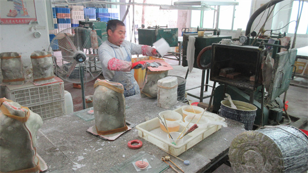 Quanzhou Tianrong Gifts Co., Ltd. Snow globes