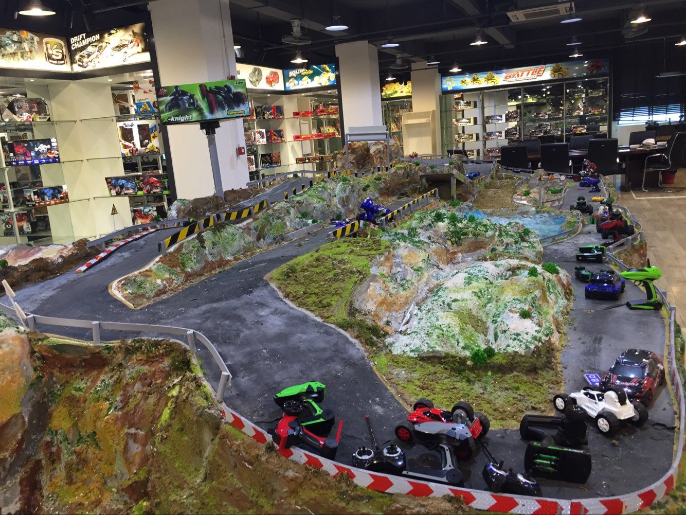 Shantou Chenghai Pengcheng Toy Ind. Co., Ltd. RC Cars