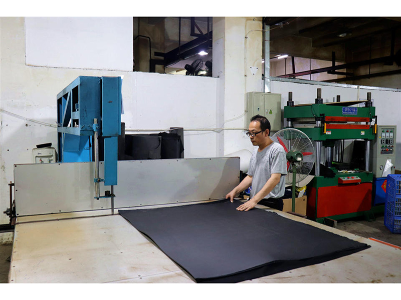 Dongguan Longtai Leather Goods Co., Ltd. Toolkits
