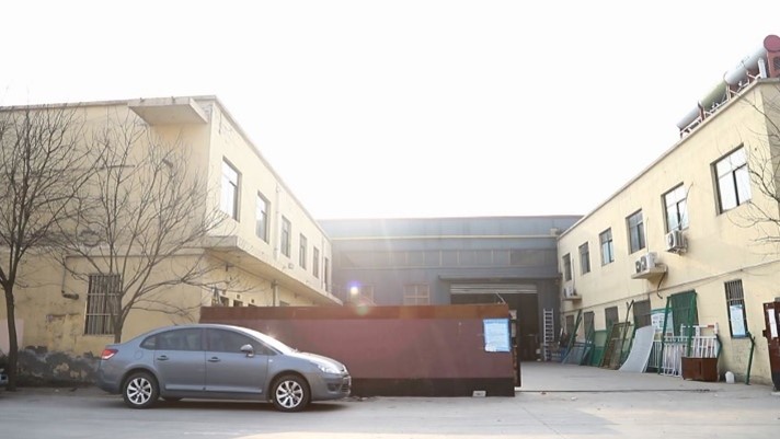 Anping County Peiguan Metal Wire Mesh Products Co., Ltd. Chain Link Fence